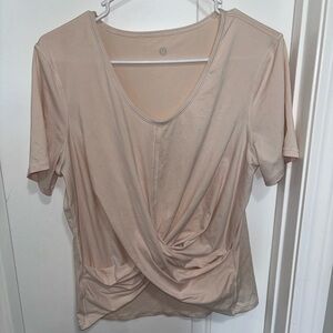 Women’s Lululemon Top
